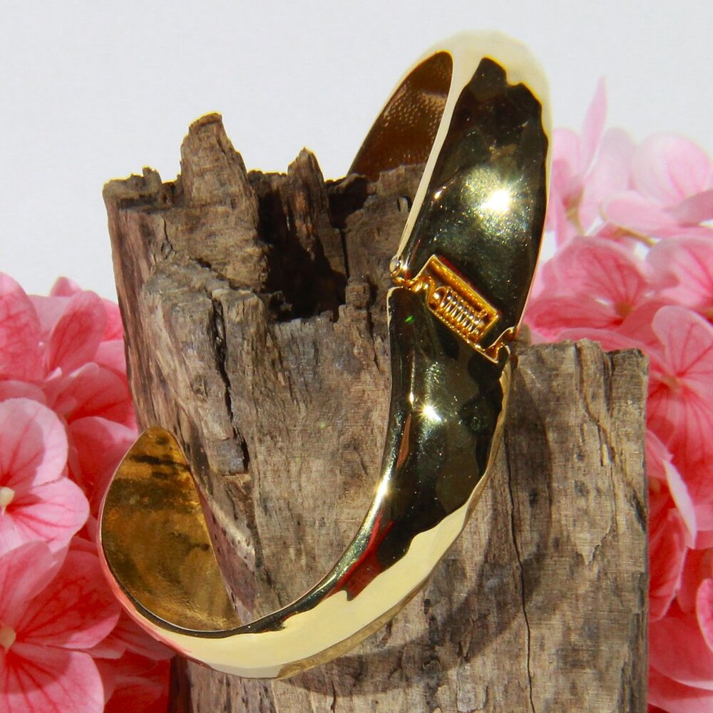 Vintage 70s Clamper Modernist Snakehead Diamond Embossed Bangle Cuff Bracelet - Picture 5 of 11